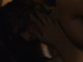 Лиза Викари голая – Темнота s03e02-04 (2020) #4