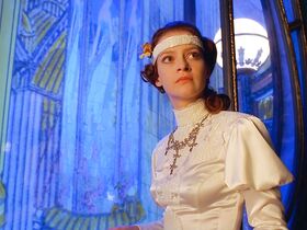 Барбора Кодетова голая, Тереза Семлерова голая, Саския Ривз секси – Дюна (2000) #24