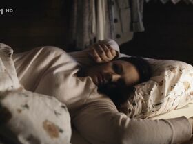 Йитка Чванчарова секси – Доктор Мартин s01e06-07 (2015) #4