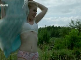 Моника Зоубкова голая – Операция «Дунай» (2009) #2