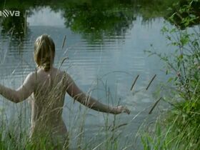 Моника Зоубкова голая – Операция «Дунай» (2009) #4