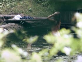 Анна Иржина Даньгелова голая, Ева Веймелкова секси – Kluci z hor (2018) #4