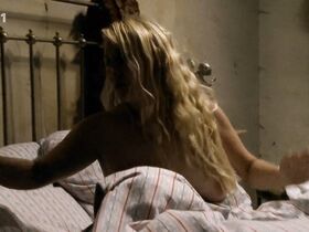 Вероника Кгек Кубаржова голая, Вероника Гаерова голая – Девушка и волшебник (2008) #18