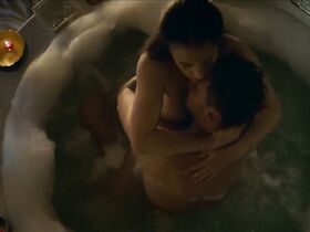 Габриэла Марчинкова голая – Свинья (2020)