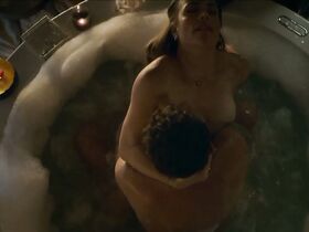 Габриэла Марчинкова голая – Свинья (2020) #6