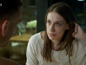 Мария Поулова секси – Ветеран (2020) #7