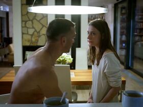 Мария Поулова секси – Ветеран (2020) #8