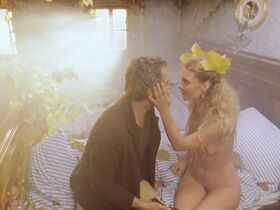 Барбора Шлезингер голая – Дорога за город (2000)