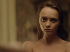 Кристина Риччи секси – Лиззи Борден взяла топор (2014) #4