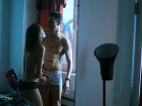 Изабель Эйдлен голая – Водоворот s01e05 (2020) #4