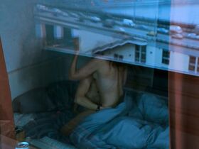 Изабель Эйдлен голая – Водоворот s01e05 (2020) #8