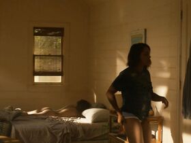 Райли Воулкел секси, Моника Реймунд секси – Кайфтаун s01e08 (2020)