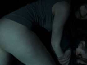 Наоми Шейбер голая, Роми голая – Невинный (2018) #8