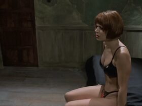 Эшли Лоуренс секси, Энджел Борис голая – Чернокнижник 3: Последняя битва (1999) #11