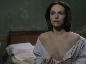 Эшли Лоуренс секси, Энджел Борис голая – Чернокнижник 3: Последняя битва (1999) #7