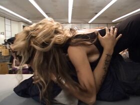 Рада Нилья голая, Эмбер Смит секси, Эссенс Эткинс секси – Торчки (2001) #4