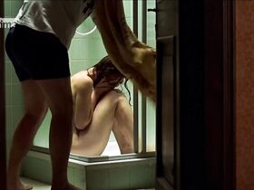 Теодора Ремундова голая – Семейная поездка (2002)