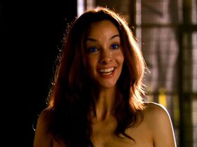 Даниэла Амавия секси, Джессика Брукс секси – Дети Дюны (2003) #7