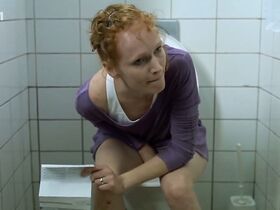 Анна Гейслерова секси – Nevinné lži s01e01 (2013) #3