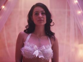 Алекса Деми секси, Хантер Шафер секси – Эйфория s01e02 (2019) #3