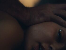 Алекса Деми секси, Хантер Шафер секси – Эйфория s01e02 (2019) #4