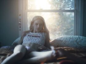 Алекса Деми секси, Хантер Шафер секси – Эйфория s01e02 (2019) #5