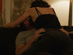 Линдси Бёрдж голая, Лидия Хаус голая – Передышка s03e01 (2019) #5