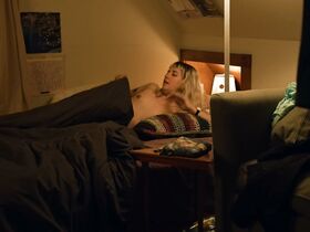 Линдси Бёрдж голая, Лидия Хаус голая – Передышка s03e01 (2019) #8