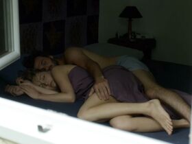 Лилит Грасмаг секси, Анн Бруйе секси – Listening Eyes (2017) #10