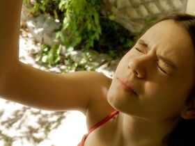 Лилит Грасмаг секси, Анн Бруйе секси – Listening Eyes (2017) #2