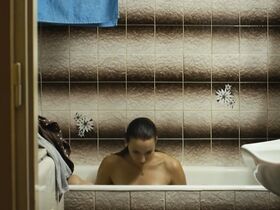 Береника Когоутова голая, Алжбета Пажутова голая – An Unlikely Romance (2013) #15