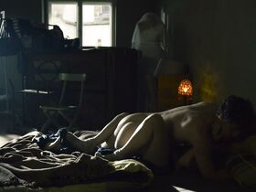 Дженовефа Бокова секси – Green Horse Rustlers (2016)