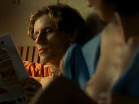 Зузана Каноч голая, Ладка Нергесова секси, Симона Сташова секси – Роман про любовь (2005) #11