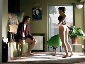 Зузана Каноч голая, Ладка Нергесова секси, Симона Сташова секси – Роман про любовь (2005) #26