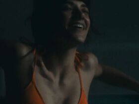 Шейла Ванд секси – Кто не спрятался (2020) #4