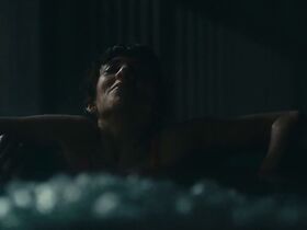 Шейла Ванд секси – Кто не спрятался (2020) #6