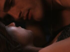 Джои Кинг секси, Меган Янг секси – Калейдоскоп поцелуев 2 (2020) #4