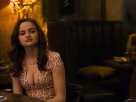 Джои Кинг секси, Меган Янг секси – Калейдоскоп поцелуев 2 (2020) #5