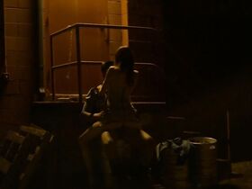 Элиз Левек голая, Ливен Рамбин секси – Опасный здоровяк (2020) #3