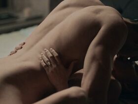 Майте Перрони Беорлеги голая – Тёмное желание s01e01, e02, e03, e04, e05, e09 (2020)