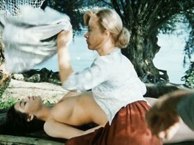 Паула Притчетт голая – Потерянные (1971) #6