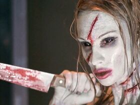 Шона Лойер голая – Тринадцать привидений (2001) #4