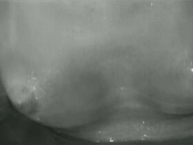 Соня Валентова голая, Ярослава Обермайерова голая – Молот ведьм (1969) #2