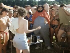 Вероника Канская голая, Катерина Лойдова голая, Петра Пышова секси – Солнце, сено, эротика (1991) #12