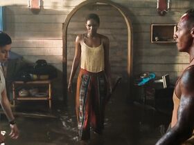 Таня Рэймонд секси – Глубокое синее море 3 (2020) #27