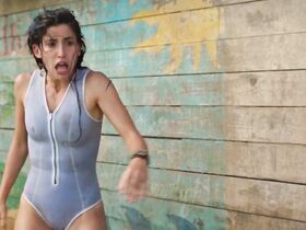 Таня Рэймонд секси – Глубокое синее море 3 (2020) #34