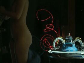 Ноэми Мерлан голая, Эмманюэль Берко секси – Джамбо (2020) #2