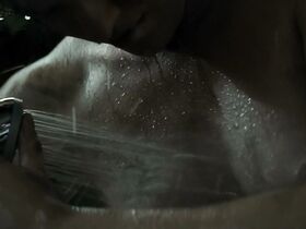 Ноэми Мерлан голая, Эмманюэль Берко секси – Джамбо (2020) #24