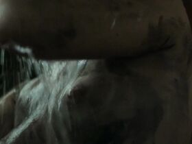 Ноэми Мерлан голая, Эмманюэль Берко секси – Джамбо (2020) #25