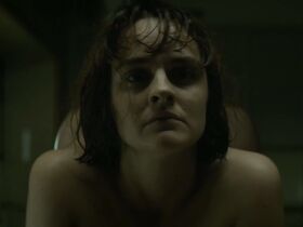 Ноэми Мерлан голая, Эмманюэль Берко секси – Джамбо (2020) #32